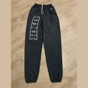 Champion University of New Hampshire UNH Wildcats Gray Sweatpants Men's Medium M